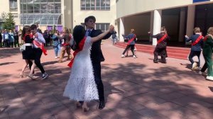 Вальс - Последний звонок 2022 в школе 152.