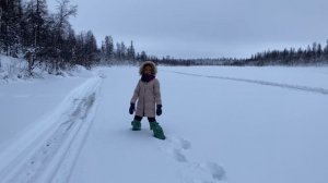 Привез жену на избу и началось))