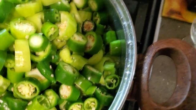 Маринованный перец jalapeno, кайенский, бараний рог. Рецепт для маринования перца.
