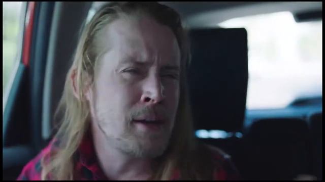 Маколей Калкин сыграл самого себя смотреть онлайн