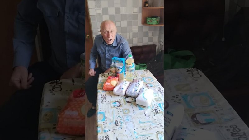 Дедушка Толя рассказывает о себе