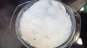 Крем "Мокрое безе"?ДЛЯ ВЫРАВНИВАНИЯ И ДЕКОРА?