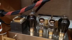 Ламповый усилитель на 300B. Продам: 8-918-468-75-92.