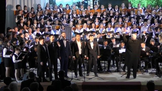День Победы.  Виктор Рябов.  Хор . Оркестр.