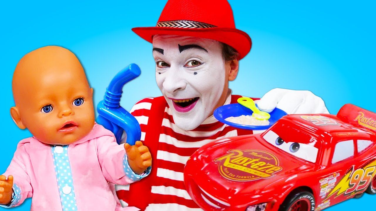 Pretend Play Babysitter for Toys: Toys and Baby Doll Feeding смотреть онлайн