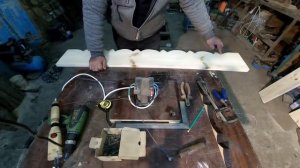 Полка-вешалка из дерева своими руками