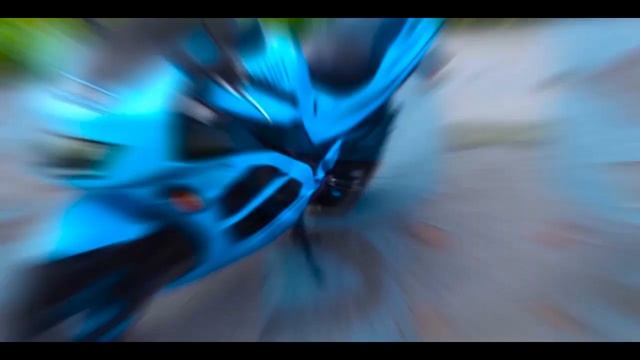 Suzuki RF 400R  Hellmann  (in my head Hellmann ) Official Video смотреть онлайн