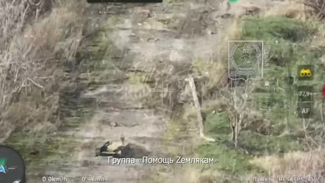 Гусеничный беспилотник с РЭБ "Волнорез" отечественного производства.