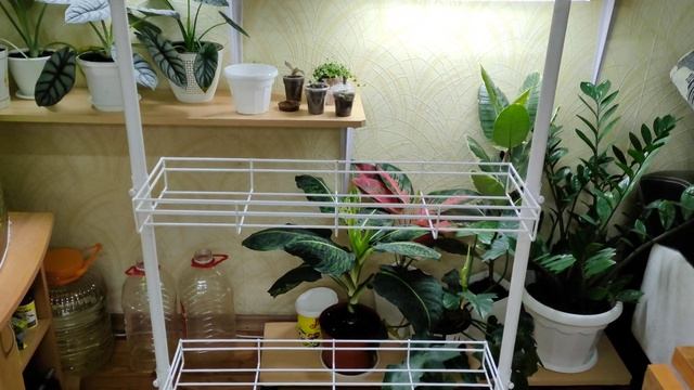 Стойка для цветочков №2