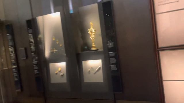 British Museum in London. Museum Tour, The British Museum. British Museum Walking Tour Part 1. смотреть онлайн