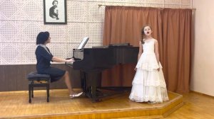 Семенова София, 9 лет, Псков. Ц.Кюи «Лето», Р. Н. П. «Как повадился коток»