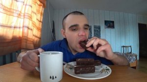 МУКБАНГ/ИТИНГ ШОКОЛАДНЫЕ ВАФЛИ - "ЯШКИНО" и ЧАЙ/ СЛАДОСТИ/ДЕСЕРТ/ОБЖОР /ЕДА ВЫПЕЧКА/MUKBANG/EATING