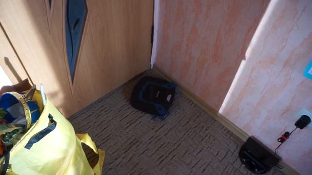 Обзор робота-пылесоса Philips FC8794 Часть 1 Программы и управление смотреть онлайн