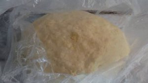 Дрожжевые пирожки с крабовыми палочками и яйцами