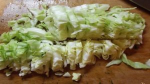 Салат с зеленым горошком