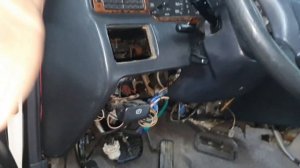 TOYOTA CROWN (перекидыш)     ЗАМЕНА РАДИАТОРА ПЕЧКИ.