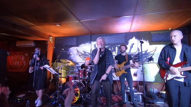 Колос і Фіолет -  Бібліотека live Вінниця