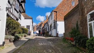 Англия. Средневековый город Рай и утесы Семь Сестер (Rye and Seven Sisters April 2023).