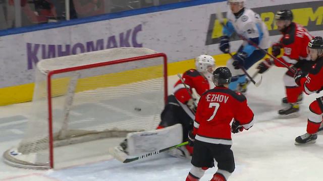 «Сибирские Снайперы» выиграли у «Молота», Овчинников набрал 3 очка смотреть онлайн