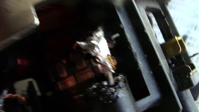 Replacing Fortwo Fan Motor Brushes смотреть онлайн
