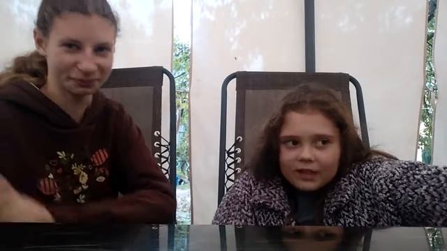 Пробуем все.Челендж.Даже козьи какашки смотреть онлайн