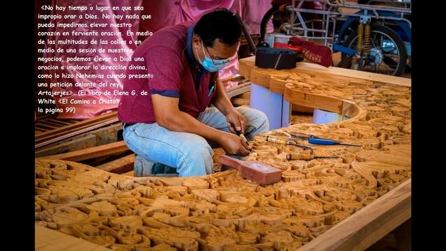 Молитва_На коленях_В труде и в пути | La oración_De rodillas_En el trabajo de parto y en el camino смотреть онлайн