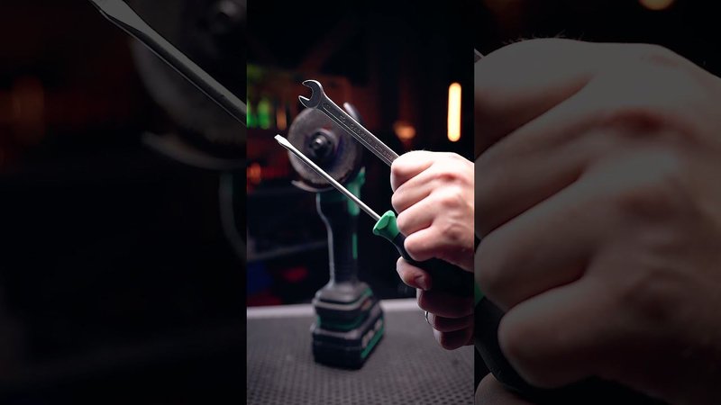 Как СНЯТЬ диск болгарки БЕЗ КЛЮЧА? ТРИ ЛАЙФХАКА! #lifehacks #инструмент #diy #своимируками