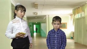 Дети играют в школу: Юлиана нашла ТЕЛЕФОН - ЧТО С НИМ ДЕЛАТЬ?