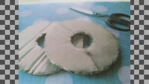 Мастер-класс "Помпоны из фатины"