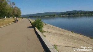 Отдых на Набережной канала Шлюзового района Тольятти...