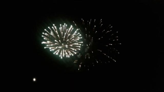 ВОЛГОГРАД. ПРАЗДНИЧНЫЙ САЛЮТ. ДЕНЬ ГОРОДА смотреть онлайн