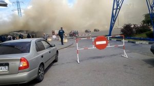 Пожар возле ТЦ XL