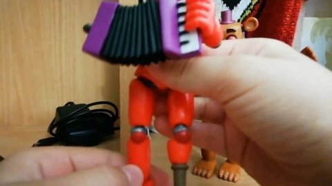 Обзор новых игрушек фнаф! Рокстар фокси и рокстар Фреди!