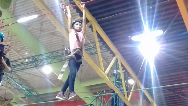 Роберт и Никита любители экстрима отправляются в парк мегаленд смотреть онлайн