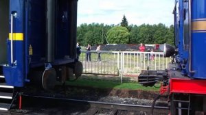 Паровоз П36-0032 прицепляется к составу "Рускеальский Экспресс" в Сортавале