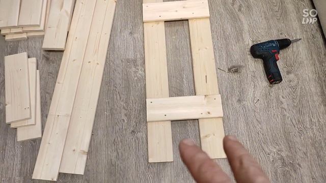 как собрать стеллаж из широких реек