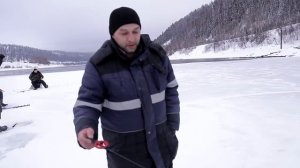 Рыбалка на Павловском водохранилище,ловля окуня на пятаке.