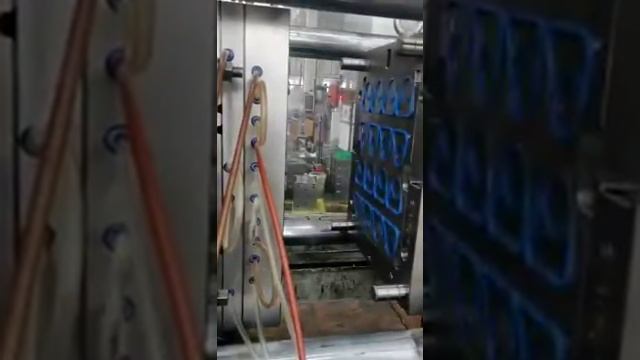 Тест пресс-формы ручка для бутылки, 16 гнезд, горячий литник смотреть онлайн