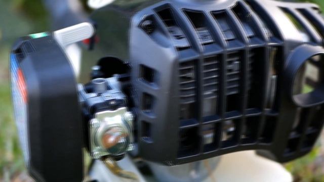 Homelite 25cc Curved Shaft Trimmer Review смотреть онлайн