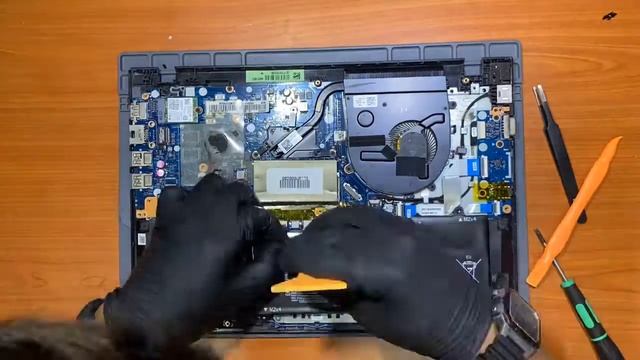 Lenovo 80KX E31-70 смотреть онлайн