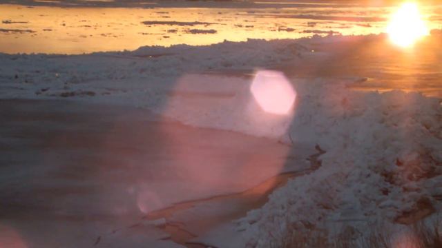Ледоход на Мезени в деревне Юрома. смотреть онлайн