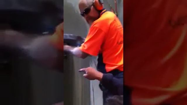 Finishing the job with Dr Bender high frequency saw. смотреть онлайн