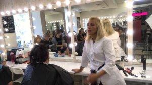 Хамство в салоне красоты! Да что это за бред!