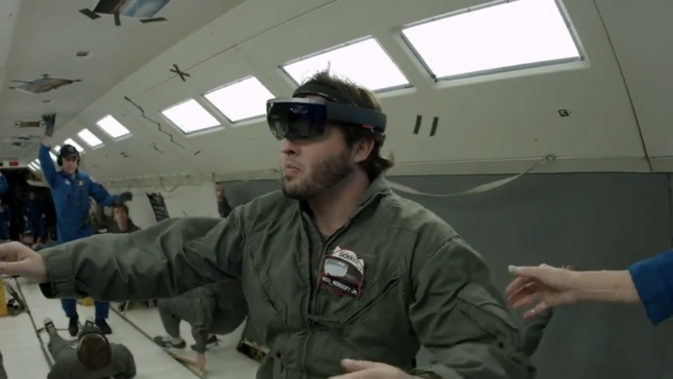 Microsoft HoloLens отправится в космос