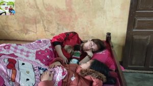 Mom And the Kiwi and Apples Monkey baby so  Sleep at noon