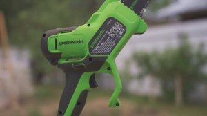Тест аккумуляторной цепной мини пилы Greenworks G24MCS10 журналистами Потребитель Garden Tools