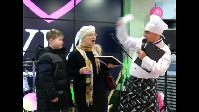 В нижегородском ЦУМе открылся мега-фудкорт