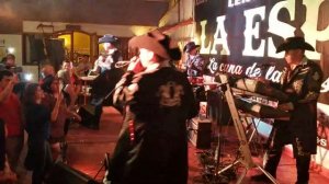 Bailando La Cumbiambera de Los Lumaquinos Alegres con Ninoska - Roxana y Los Huasos Fachinys