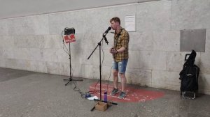 Муслим Магомаев - Луч солнца золотого - эту песню в метро Москвы исполнил музыкант - Сиверга #mosco