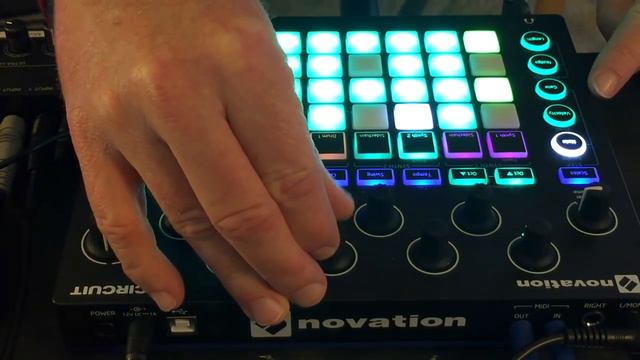 Arp Techno 1 Novation Circuit смотреть онлайн